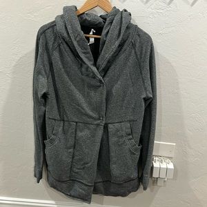 Lululemon size 6 gray snap hooded athletic center wrap jacket